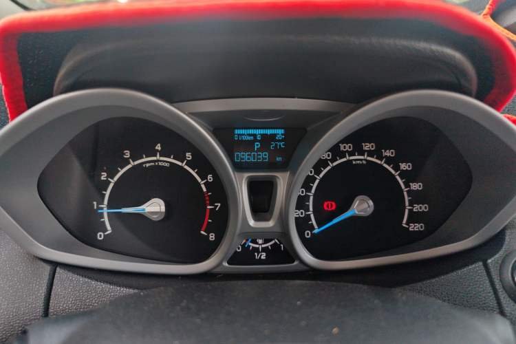 Used Ford EcoSport 2013 1.5L Automatic Prestige Model Odometer Close Up