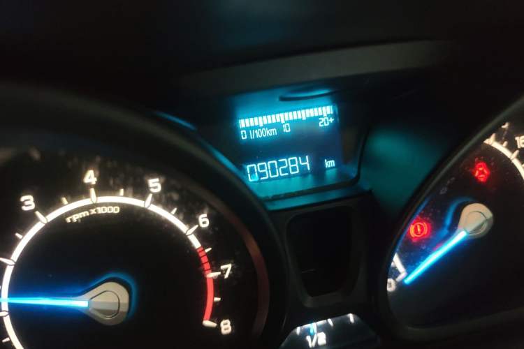 Used Ford EcoSport 2013 1.5L Manual Comfort Model Odometer Close Up