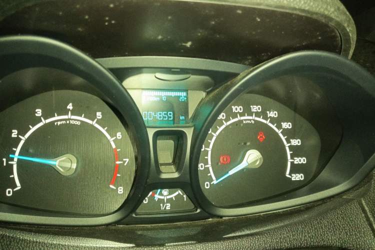Used Ford EcoSport 2013 1.5L Manual Comfort Model Odometer Close Up