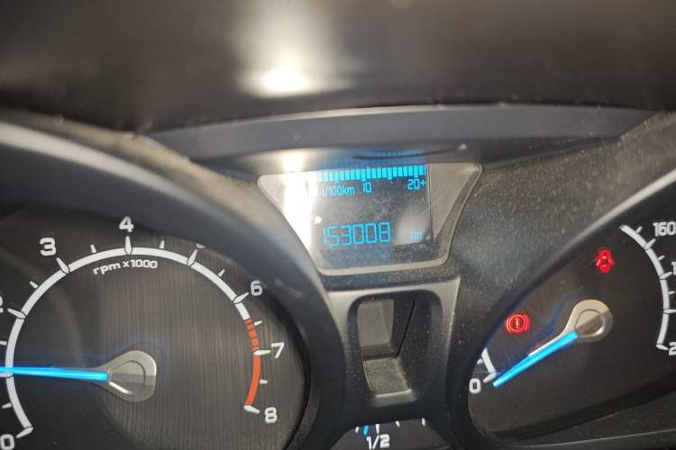Used Ford EcoSport 2013 1.5L Manual Comfort Model Odometer Close Up