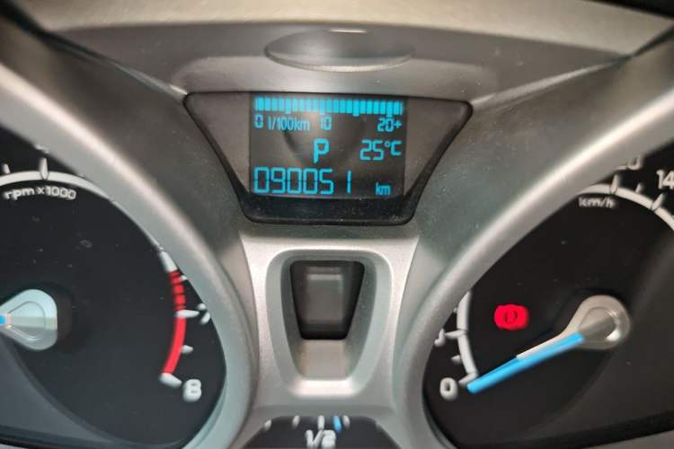 Used Ford EcoSport 2013 1.5L Automatic Prestige Model Odometer Close Up