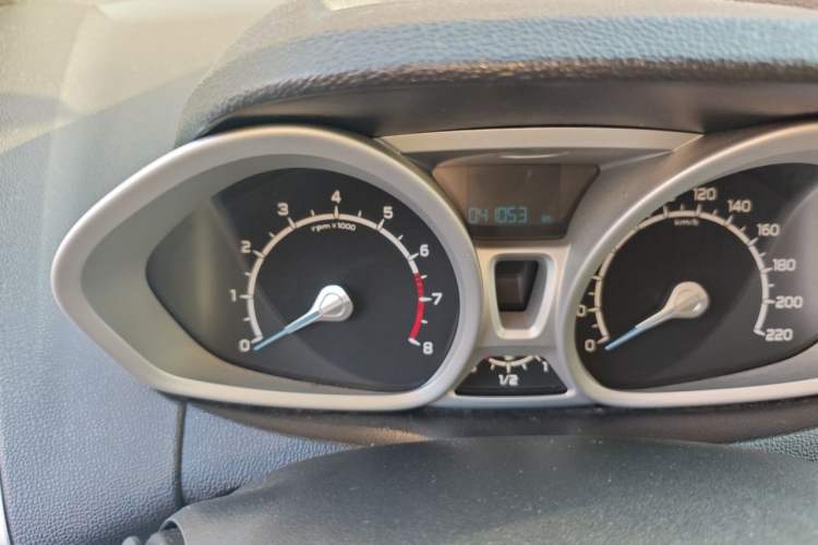 Used Ford EcoSport 2013 1.5L Manual Luxury Model Odometer Close Up