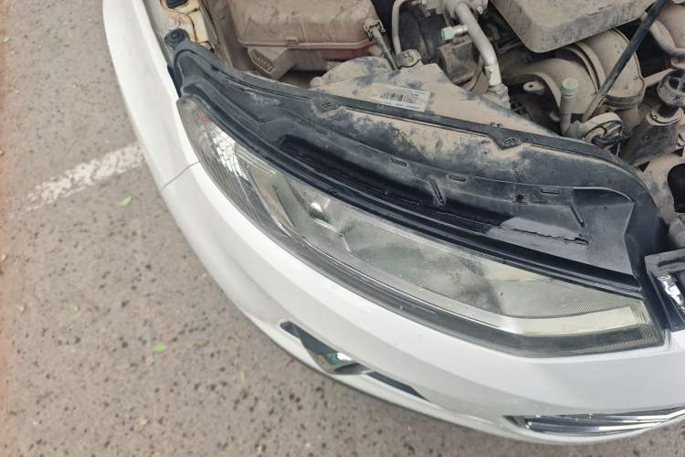 Used Ford EcoSport 2013 1.5L Automatic Prestige Model Right Front Headlight