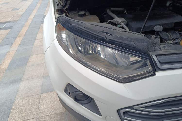 Used Ford EcoSport 2013 1.5L Automatic Fashion Model Right Front Headlight