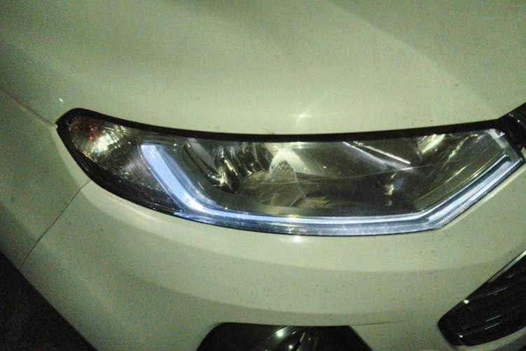 Used Ford EcoSport 2013 1.5L Manual Luxury Model Right Front Headlight