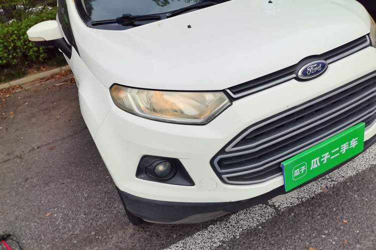 Used Ford EcoSport 2013 1.5L Automatic Fashion Model Right Front Headlight