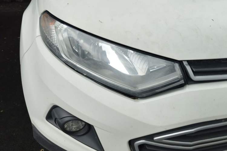 Used Ford EcoSport 2013 1.5L Automatic Fashion Model Right Front Headlight