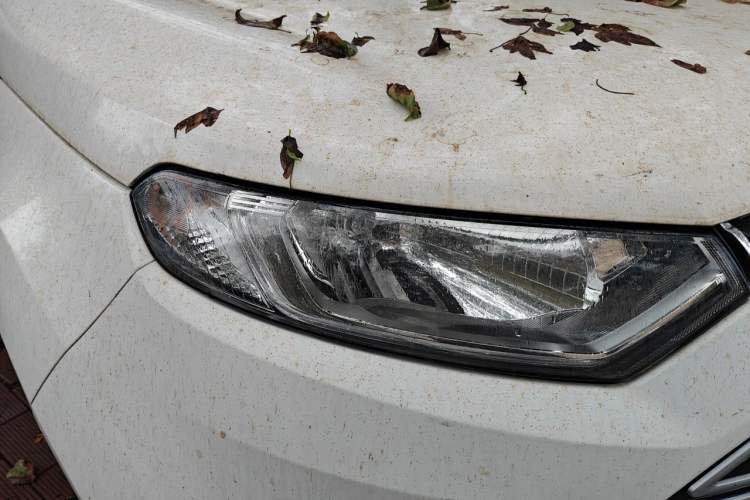 Used Ford EcoSport 2013 1.5L Automatic Fashion Model Right Front Headlight