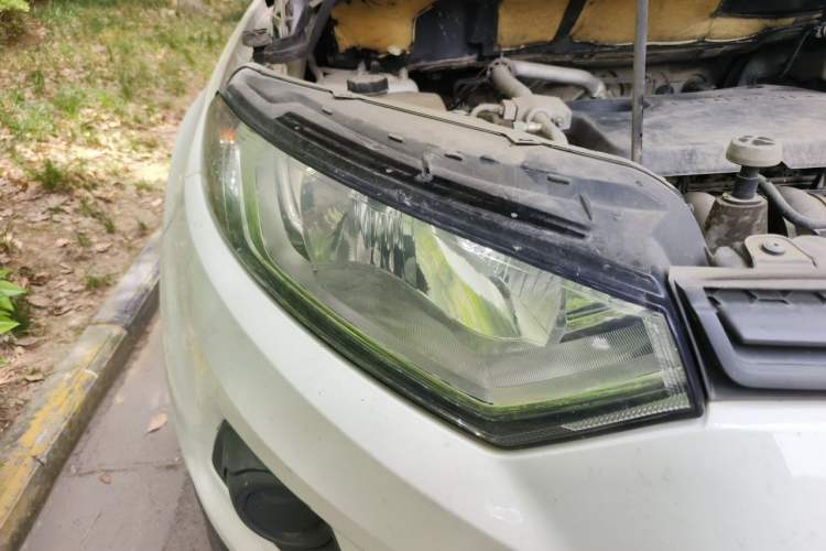 Used Ford EcoSport 2013 1.5L Manual Comfort Model Right Front Headlight