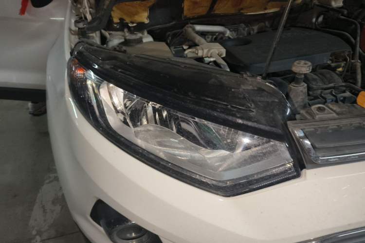 Used Ford EcoSport 2013 1.5L Manual Luxury Model Right Front Headlight