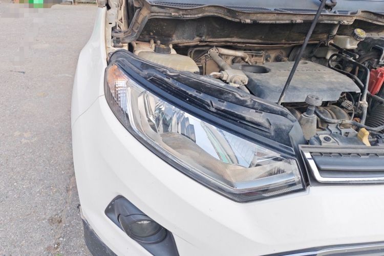 Used Ford EcoSport 2013 1.5L Automatic Prestige Model Right Front Headlight