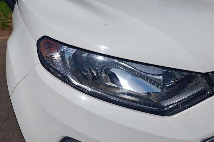 Used Ford EcoSport 2013 1.0L GTDi Manual Luxury Model Right Front Headlight