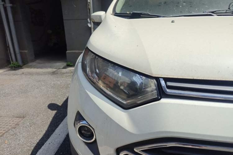 Used Ford EcoSport 2013 1.5L Automatic Prestige Model Right Front Headlight