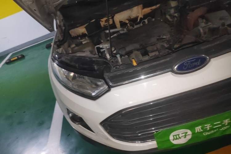 Used Ford EcoSport 2013 1.5L Automatic Prestige Model Right Front Headlight