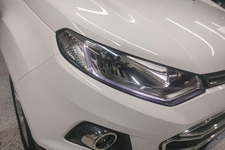 Used Ford EcoSport 2013 1.5L Automatic Prestige Model Right Front Headlight