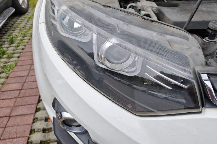 Used Ford EcoSport 2013 1.5L Automatic Fashion Model Right Front Headlight