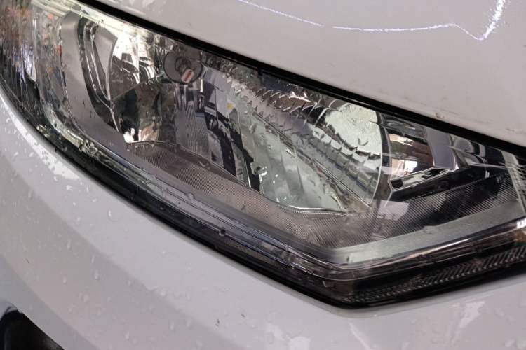 Used Ford EcoSport 2013 1.5L Automatic Prestige Model Right Front Headlight