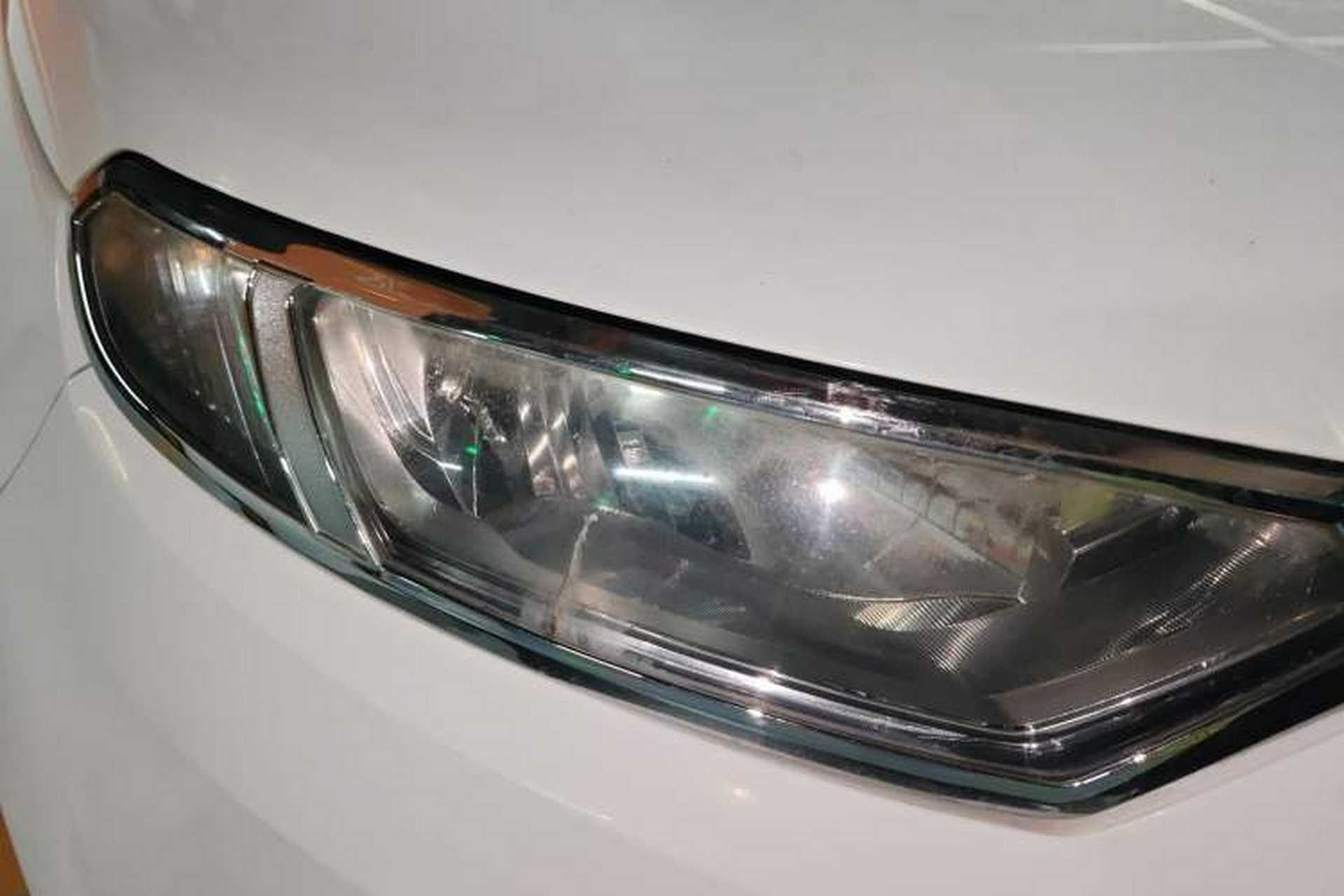 Used Ford EcoSport 2013 1.5L Automatic Fashion Model Right Front Headlight