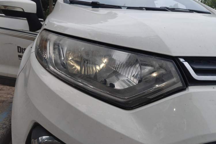 Used Ford EcoSport 2013 1.5L Automatic Prestige Model Right Front Headlight
