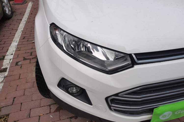 Used Ford EcoSport 2013 1.5L Automatic Prestige Model Right Front Headlight
