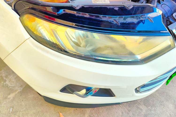 Used Ford EcoSport 2013 1.5L Automatic Prestige Model Right Front Headlight