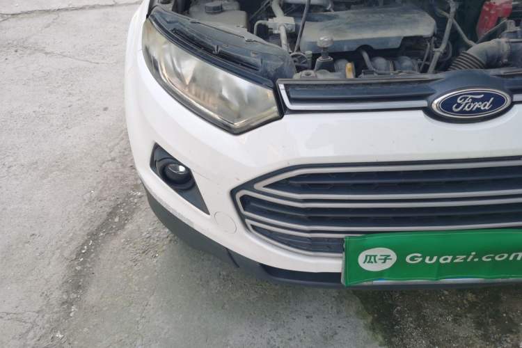 Used Ford EcoSport 2013 1.5L Automatic Fashion Model Right Front Headlight