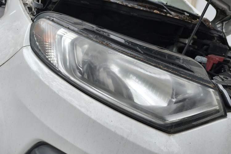 Used Ford EcoSport 2013 1.5L Automatic Fashion Model Right Front Headlight