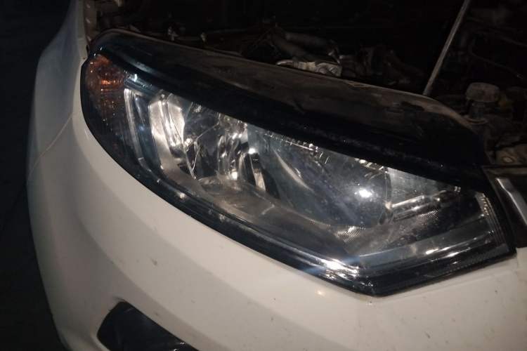Used Ford EcoSport 2013 1.5L Automatic Fashion Model Right Front Headlight