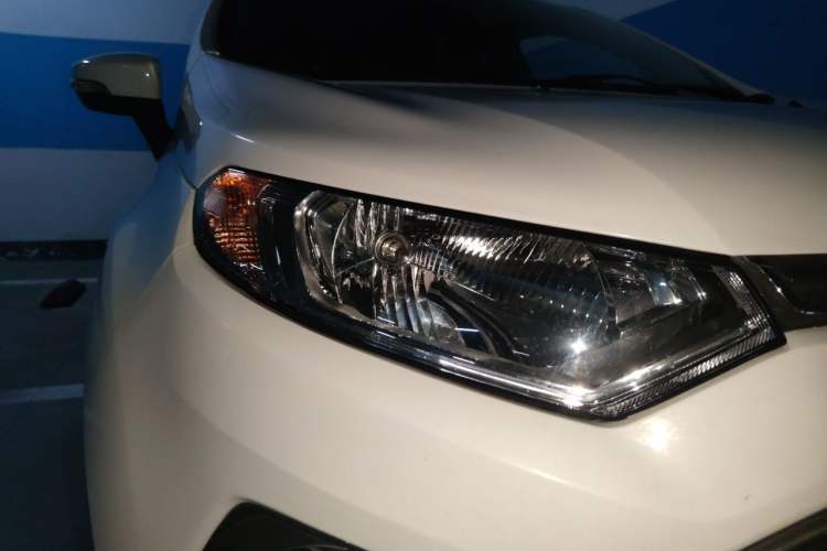 Used Ford EcoSport 2013 1.5L Automatic Prestige Model Right Front Headlight
