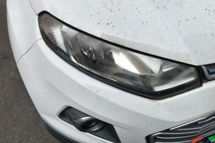 Used Ford EcoSport 2013 1.5L Automatic Fashion Model Right Front Headlight