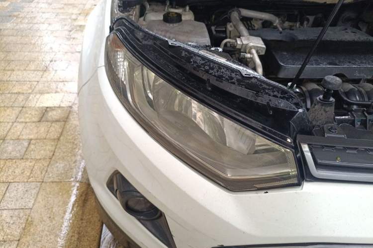 Used Ford EcoSport 2013 1.5L Automatic Fashion Model Right Front Headlight
