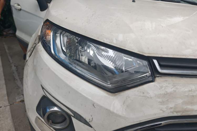Used Ford EcoSport 2013 1.5L Manual Luxury Model Right Front Headlight