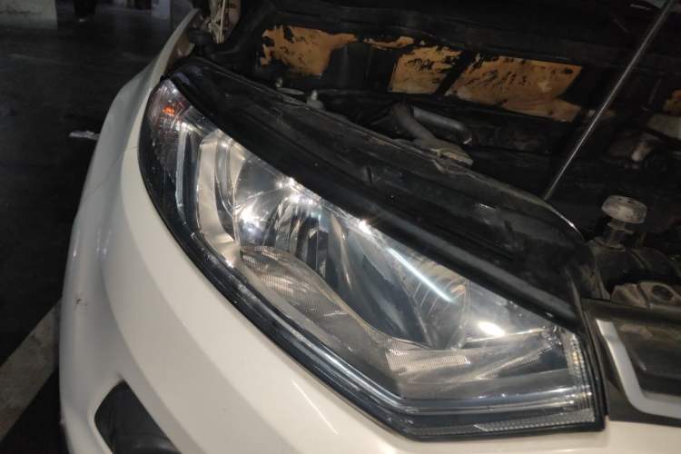 Used Ford EcoSport 2013 1.5L Automatic Fashion Model Right Front Headlight