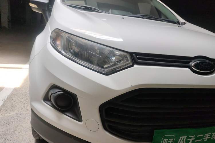 Used Ford EcoSport 2013 1.5L Manual Comfort Model Right Front Headlight