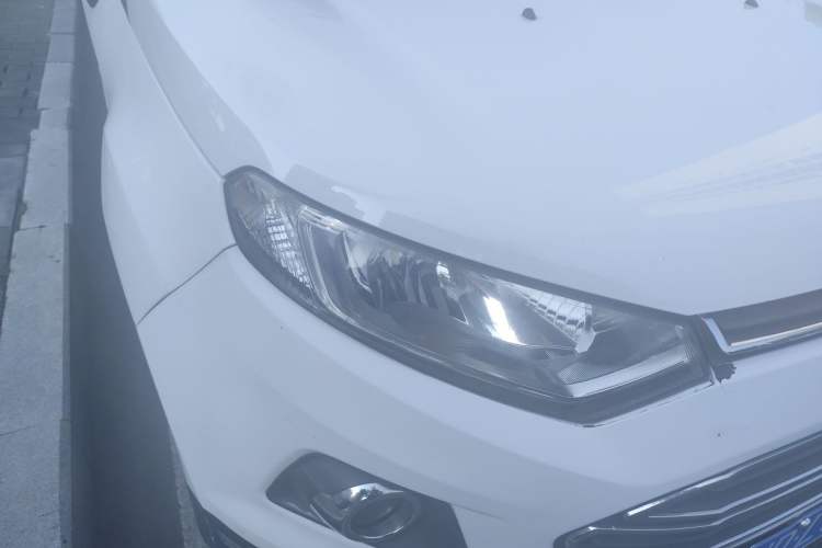 Used Ford EcoSport 2013 1.5L Automatic Prestige Model Right Front Headlight