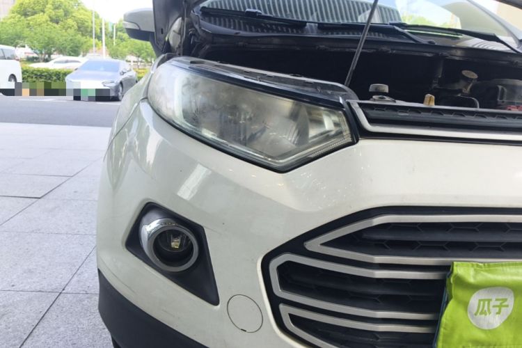 Used Ford EcoSport 2013 1.5L Automatic Fashion Model Right Front Headlight