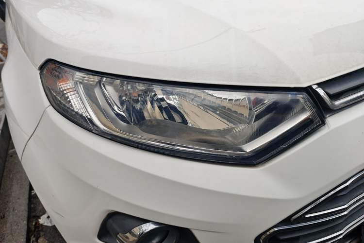 Used Ford EcoSport 2013 1.5L Manual Luxury Model Right Front Headlight