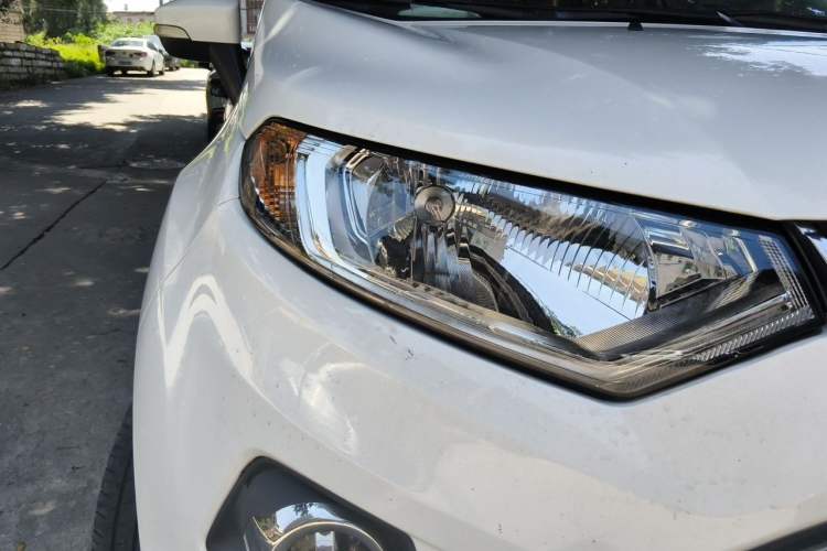 Used Ford EcoSport 2013 1.5L Manual Luxury Model Right Front Headlight