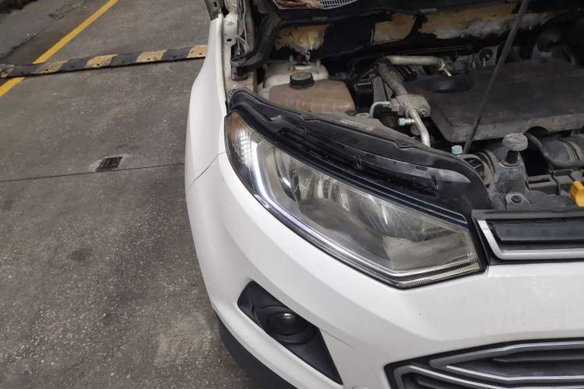 Used Ford EcoSport 2013 1.5L Automatic Fashion Model Right Front Headlight