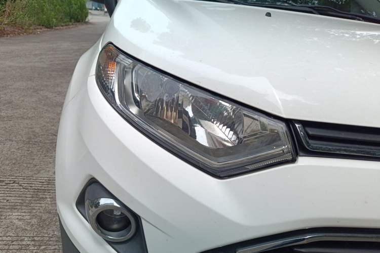 Used Ford EcoSport 2013 1.0L GTDi Manual Luxury Model Right Front Headlight