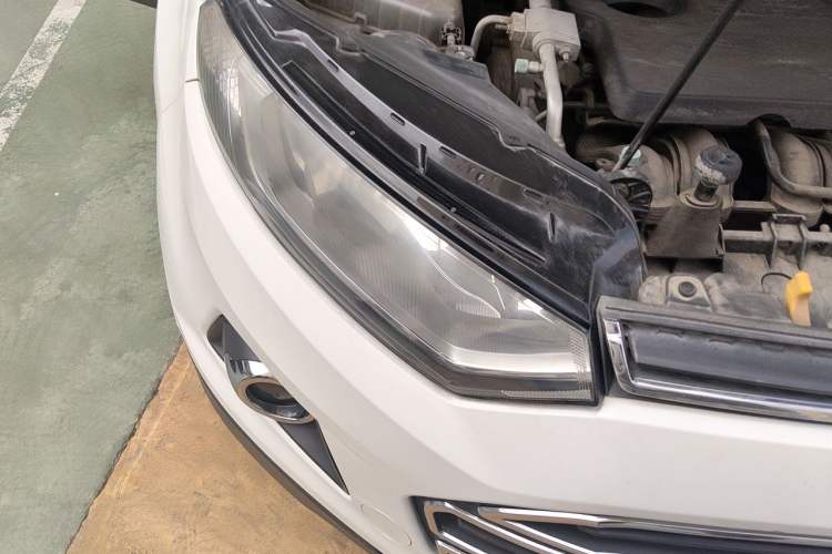 Used Ford EcoSport 2013 1.5L Automatic Prestige Model Right Front Headlight
