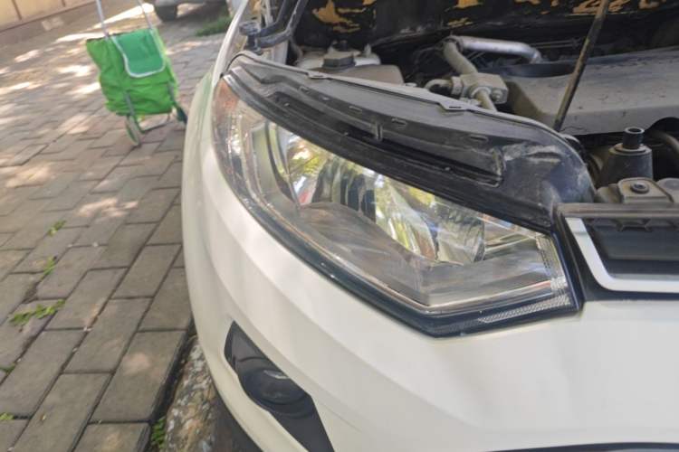 Used Ford EcoSport 2013 1.5L Automatic Fashion Model Right Front Headlight