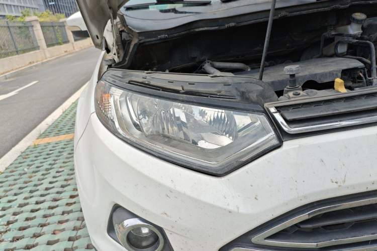 Used Ford EcoSport 2013 1.5L Automatic Prestige Model Right Front Headlight
