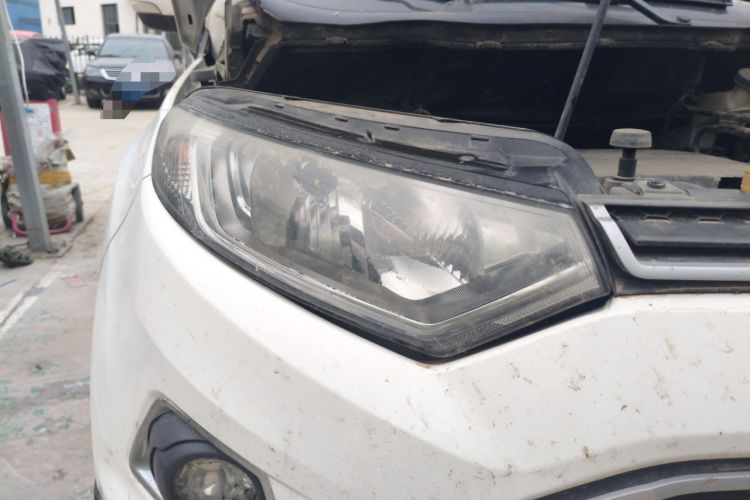 Used Ford EcoSport 2013 1.5L Automatic Fashion Model Right Front Headlight