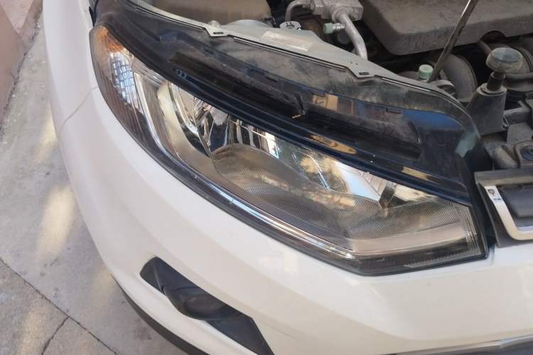 Used Ford EcoSport 2013 1.5L Automatic Fashion Model Right Front Headlight