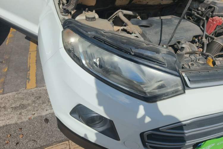 Used Ford EcoSport 2013 1.5L Automatic Fashion Model Right Front Headlight
