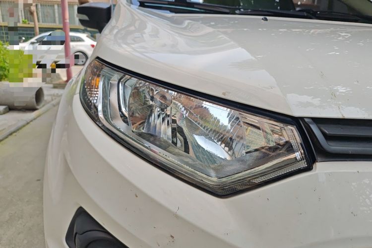 Used Ford EcoSport 2013 1.5L Manual Comfort Model Right Front Headlight