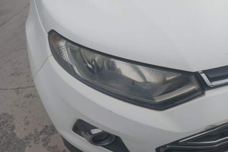 Used Ford EcoSport 2013 1.5L Automatic Prestige Model Right Front Headlight