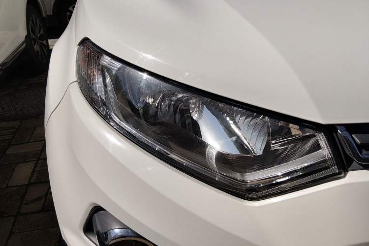 Used Ford EcoSport 2013 1.5L Automatic Prestige Model Right Front Headlight