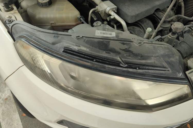 Used Ford EcoSport 2013 1.5L Manual Fashion Model Right Front Headlight